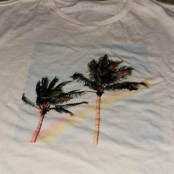 NWT Old Navy Plus Size Palm Trees and Rainbow Graphic T-Shirt Size Large - Picture 1 of 6